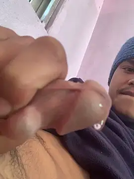 Hullax online show from 17, 12, 2025