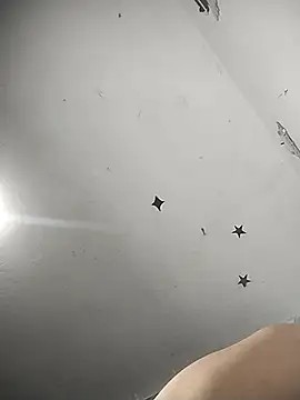 Snapshot of bella_star21 chatting on 30, 10, 2025 bella star21 online show from 30, 10, 2025