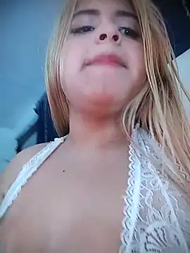 Snapshot of bella_star21 chatting on 1, 3, 2025 bella star21 online show from 1, 3, 2025