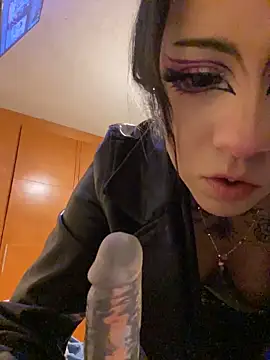 Lucygothic online show from 10, 10, 2025