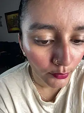 Lucia-Candy online show from 18, 3, 2025