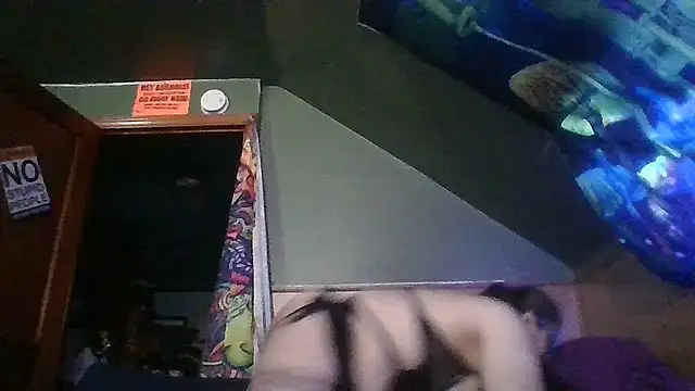 sluttypumpkin420 online show from 10, 3, 2025