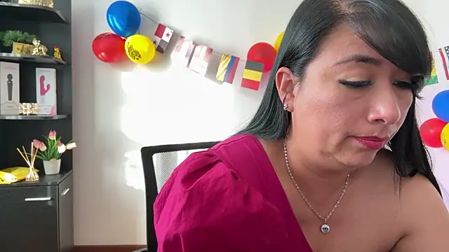 Karina Yang online show from 20, 6, 2026