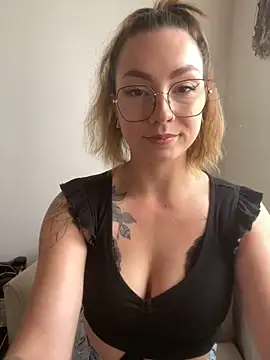 TalullaX online show from 6, 10, 2025