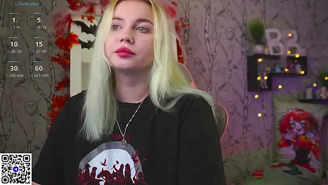 Moon Valkyrie online show from 28, 10, 2025