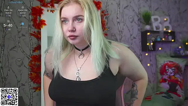 Moon Valkyrie online show from 22, 10, 2025