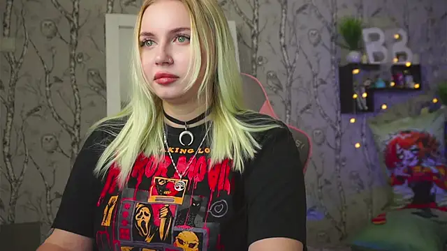 Moon Valkyrie online show from 3, 2, 2026