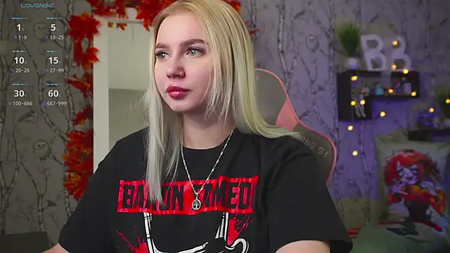 Moon Valkyrie online show from 6, 10, 2025