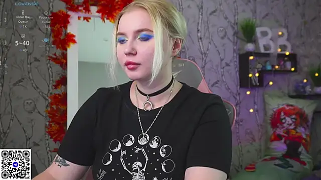 Moon Valkyrie online show from 24, 10, 2025