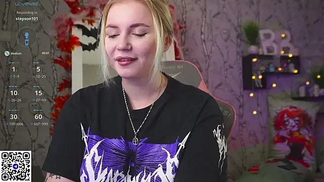 Moon Valkyrie online show from 27, 10, 2025