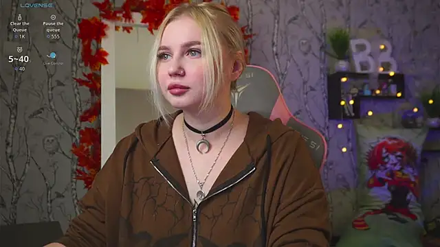 Moon Valkyrie online show from 10, 10, 2025