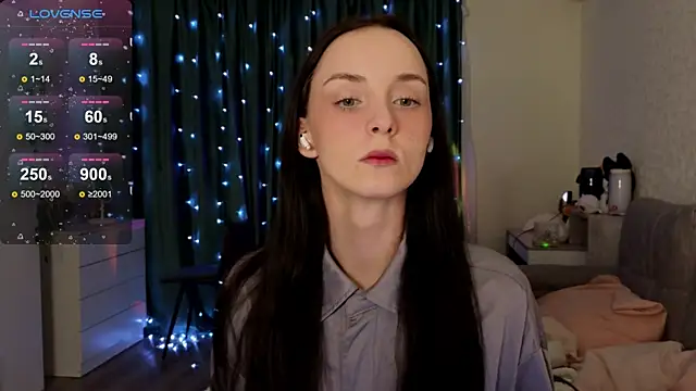 Snapshot of Silver_rains chatting on 3, 3, 2025 Silver rains online show from 3, 3, 2025