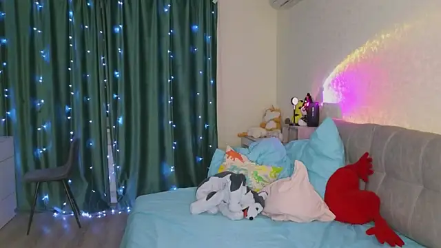 Snapshot of Silver_rains chatting on 8, 11, 2025 Silver rains online show from 8, 11, 2025