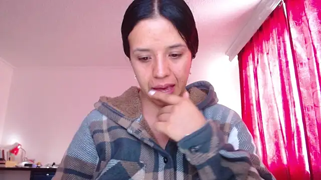 Snapshot of VALERY_MEER chatting on 10, 6, 2026 VALERY MEER online show from 10, 6, 2026
