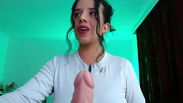 Snapshot of VALERY_MEER chatting on 14, 6, 2026 VALERY MEER online show from 14, 6, 2026