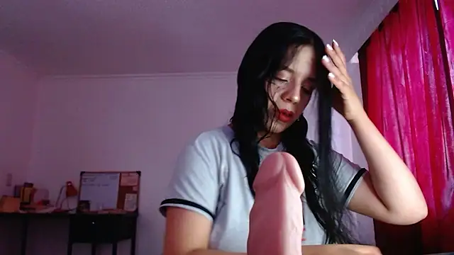 Snapshot of VALERY_MEER chatting on 22, 12, 2025 VALERY MEER online show from 22, 12, 2025