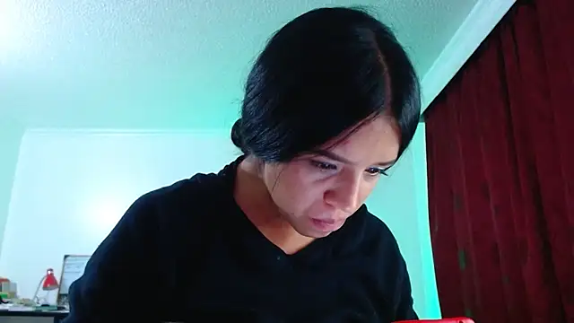 Snapshot of VALERY_MEER chatting on 11, 11, 2025 VALERY MEER online show from 11, 11, 2025