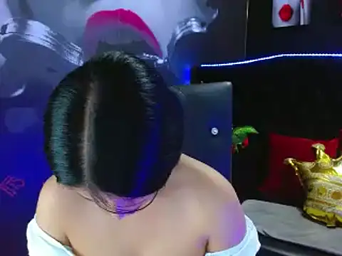 Snapshot of VALERY_MEER chatting on 12, 12, 2024 VALERY MEER online show from 12, 12, 2024