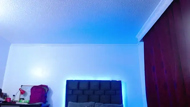 Snapshot of VALERY_MEER chatting on 10, 9, 2025 VALERY MEER online show from 10, 9, 2025