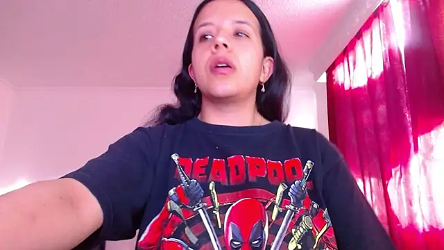 Snapshot of VALERY_MEER chatting on 7, 7, 2026 VALERY MEER online show from 7, 7, 2026