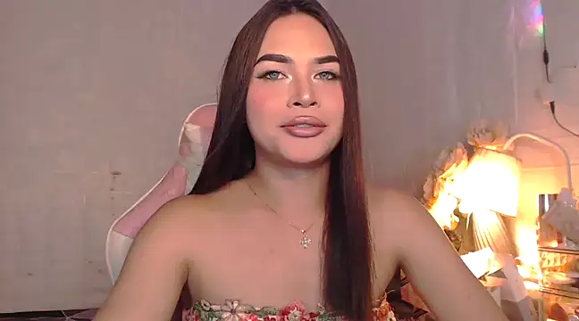 Ashely Lewis online show from 3, 2, 2025