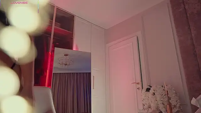 MilaDYstarlight online show from 21, 10, 2025