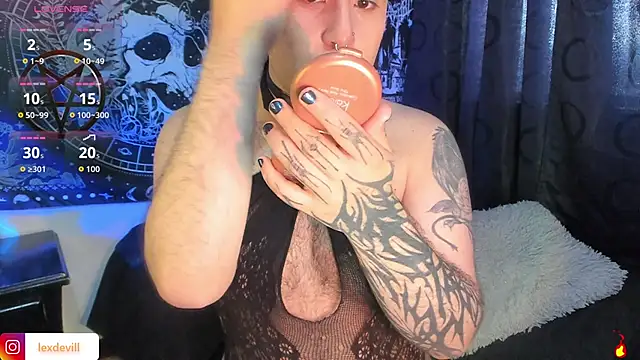 Snapshot of Lexxxxx_ chatting on 15, 11, 2025 Lexxxxx online show from 15, 11, 2025