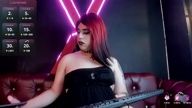 Snapshot of Lexxxxx_ chatting on 17, 2, 2025 Lexxxxx online show from 17, 2, 2025