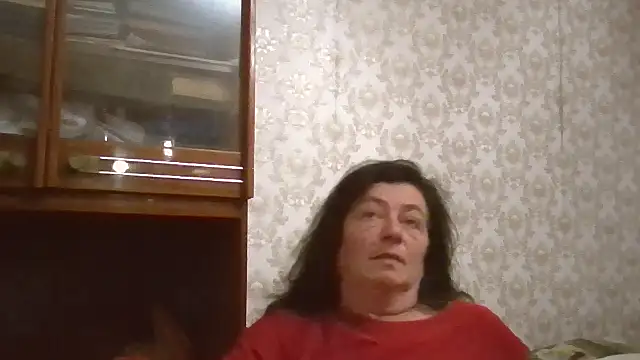 Snapshot of GypsiQueen2 chatting on 19, 11, 2025 GypsiQueen2 online show from 19, 11, 2025