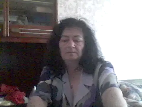 Snapshot of GypsiQueen2 chatting on 20, 3, 2025 GypsiQueen2 online show from 20, 3, 2025