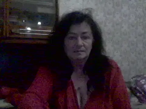 Snapshot of GypsiQueen2 chatting on 22, 3, 2025 GypsiQueen2 online show from 22, 3, 2025