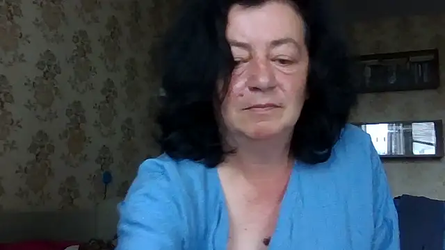Snapshot of GypsiQueen2 chatting on 19, 7, 2026 GypsiQueen2 online show from 19, 7, 2026