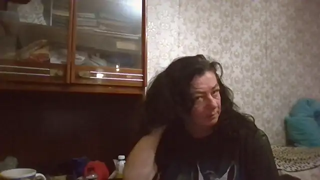 Snapshot of GypsiQueen2 chatting on 30, 9, 2025 GypsiQueen2 online show from 30, 9, 2025