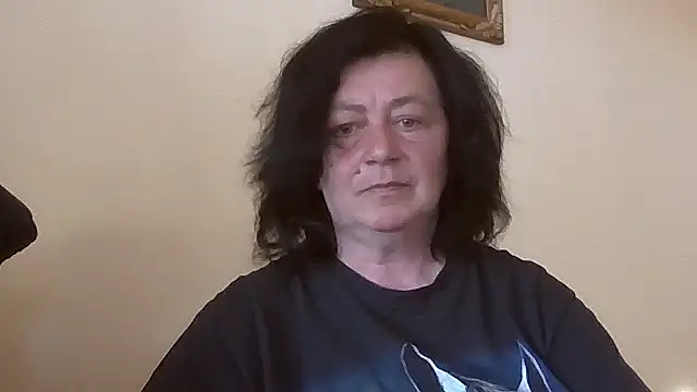 GypsiQueen2 online show from 3, 5, 2026