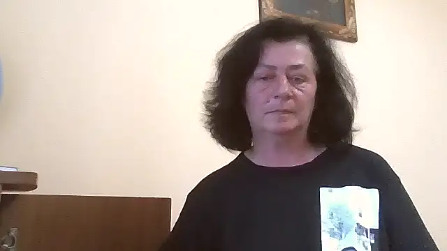 Snapshot of GypsiQueen2 chatting on 20, 6, 2026 GypsiQueen2 online show from 20, 6, 2026