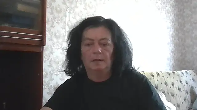 Snapshot of GypsiQueen2 chatting on 28, 6, 2026 GypsiQueen2 online show from 28, 6, 2026