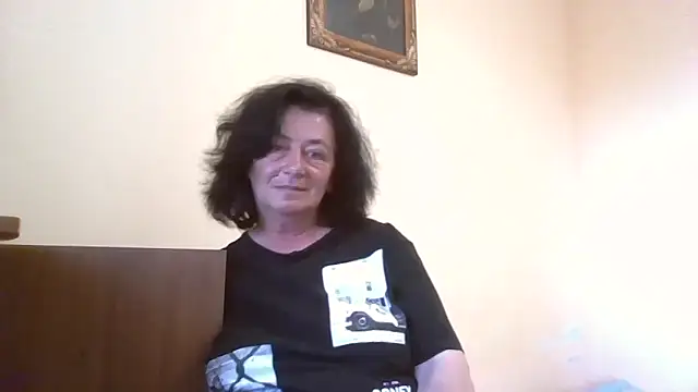 Snapshot of GypsiQueen2 chatting on 11, 6, 2026 GypsiQueen2 online show from 11, 6, 2026