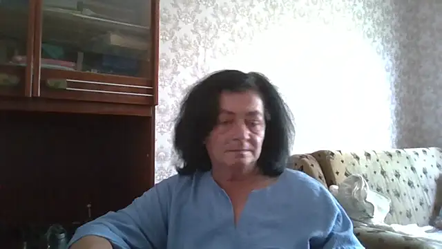 Snapshot of GypsiQueen2 chatting on 27, 6, 2026 GypsiQueen2 online show from 27, 6, 2026