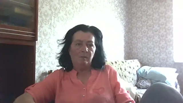 Snapshot of GypsiQueen2 chatting on 26, 6, 2026 GypsiQueen2 online show from 26, 6, 2026