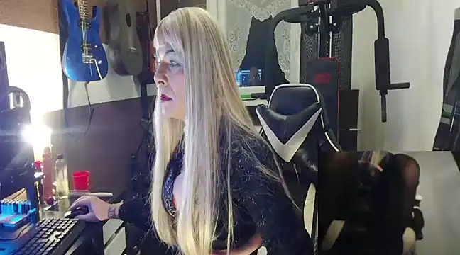 Daniela42TV online show from 12, 12, 2024