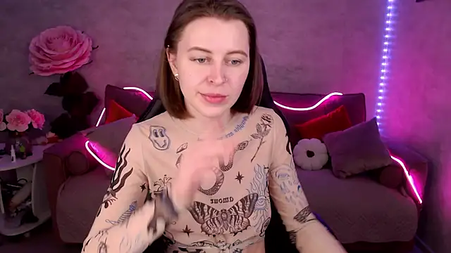 tiffany  burn online show from 14, 2, 2025