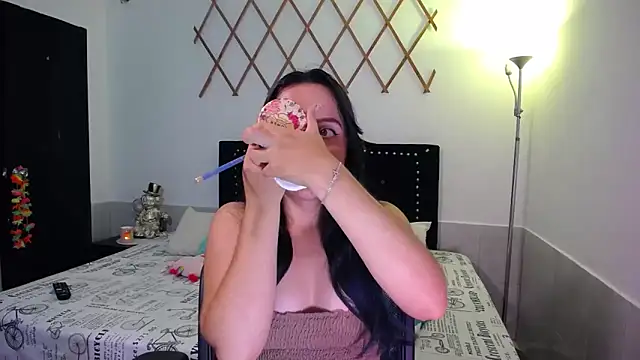 naughty girl 4u online show from 1, 10, 2025