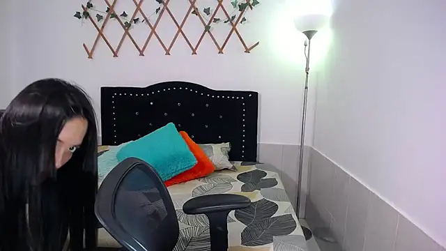 naughty girl 4u online show from 13, 1, 2026