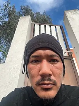 juniiorre online show from 31, 10, 2025