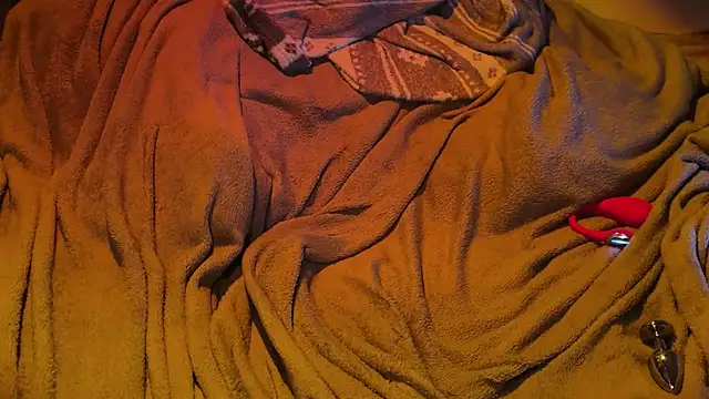 shyguy728683 online show from 22, 4, 2026