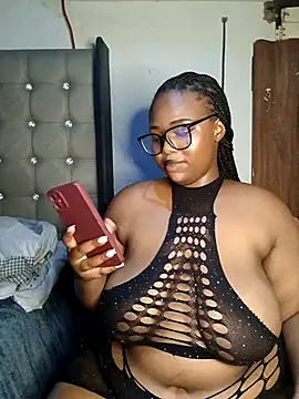 Aaaliyah445 online show from 10, 2, 2026