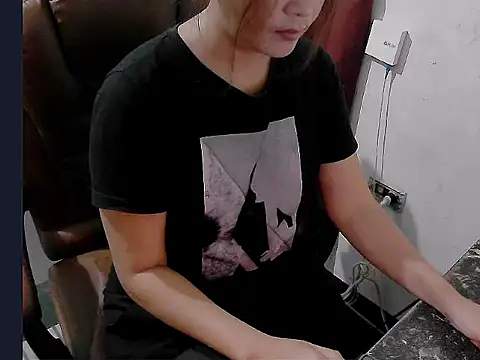 makemefallin online show from 3, 10, 2025