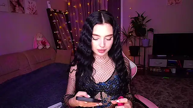   Malika   online show from 27, 11, 2025