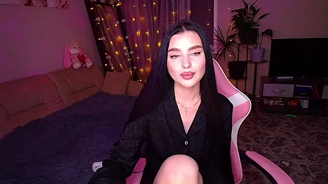   Malika   online show from 28, 11, 2025