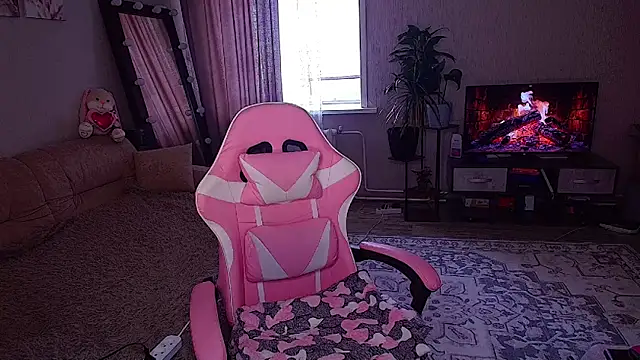   Malika   online show from 2, 4, 2026